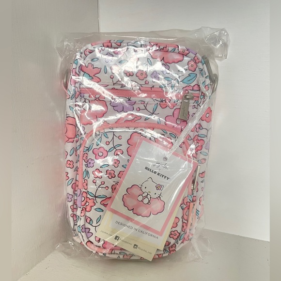 JuJuBe Hello Kitty Mini Helix - Hello Floral - Picture 6 of 9